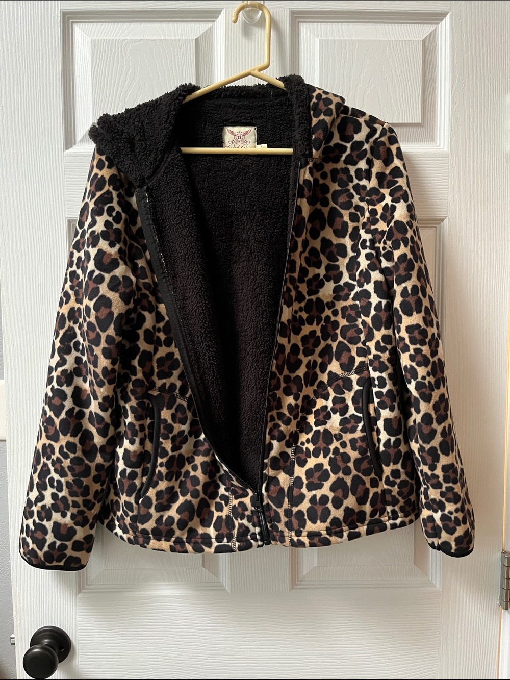 Faded Glory Leopard Sherpa Jacket - Black & Brown